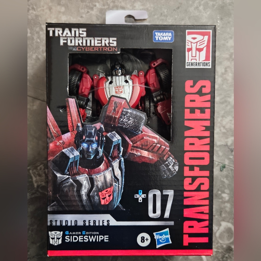 2 FOR $45 New Transformers Sideswipe